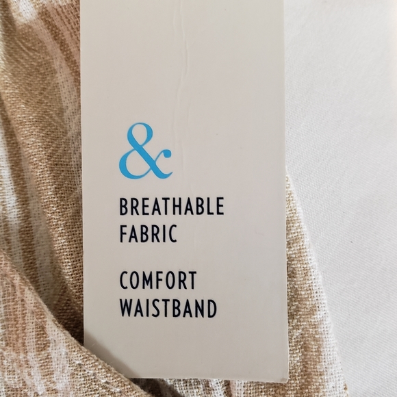 Women shorts - Picture 7 of 7